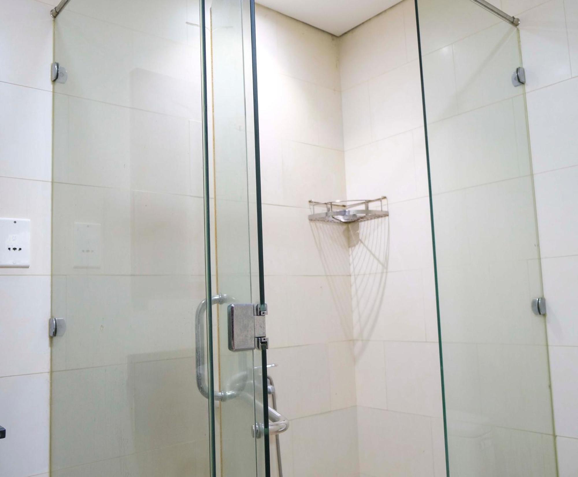 Lancaster Service Apartment *